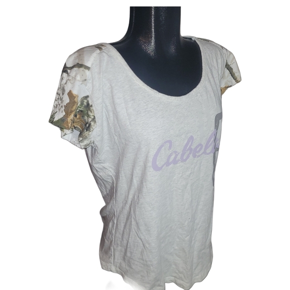 Cabela's Gray Short Sleeve Camo Detail Top - Picture 2 of 5